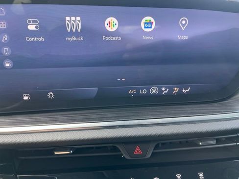 Used 2024 Buick Envision Preferred AWD/4WD image 14