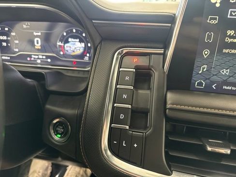 Used 2023 GMC Yukon AT4 AWD/4WD image 45