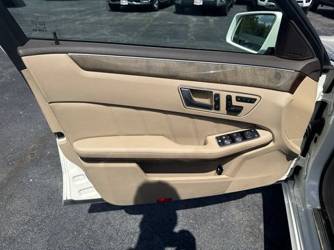 Used 2010 Mercedes-Benz E 350 Sedan image 13