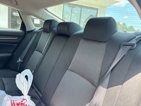 Used 2021 Honda Accord LX image 5