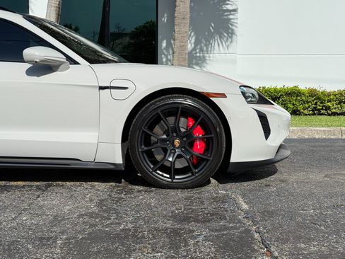 Used 2024 Porsche Taycan GTS AWD/4WD image 3