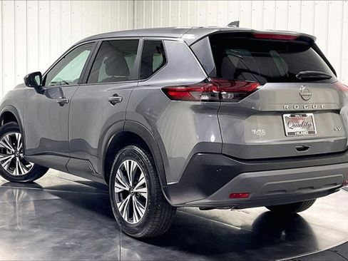 Used 2023 Nissan Rogue SV FWD image 12