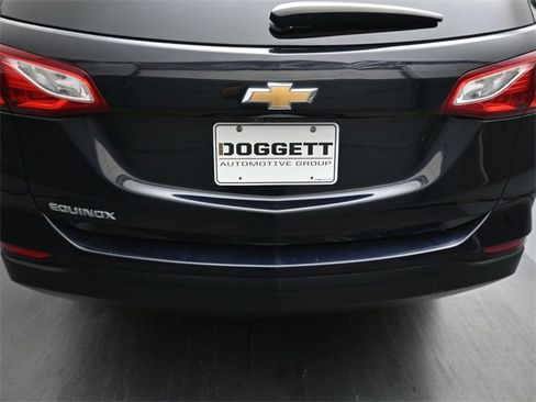 Used 2020 Chevrolet Equinox LS w/ LS Convenience Package image 12
