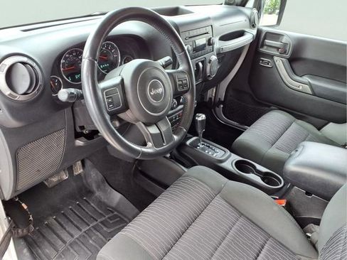 Used 2012 Jeep Wrangler Sport AWD/4WD image 4