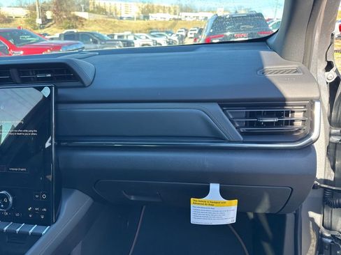 New 2026 GMC Terrain AT4 w/ LPO, Black Badging Package image 23