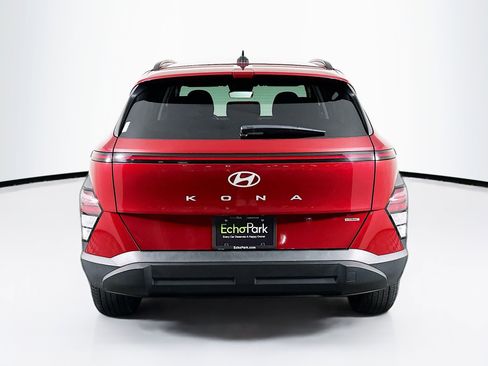 Used 2025 Hyundai Kona SEL image 7