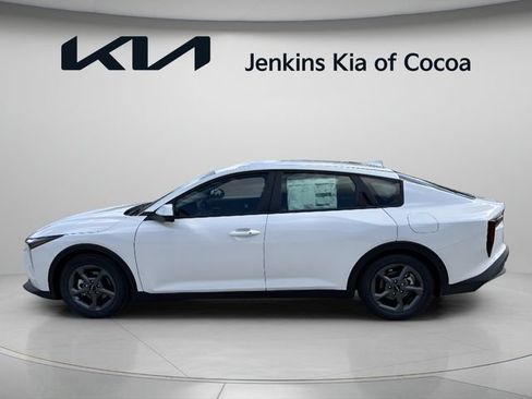 New 2026 Kia K4 FWD image 8