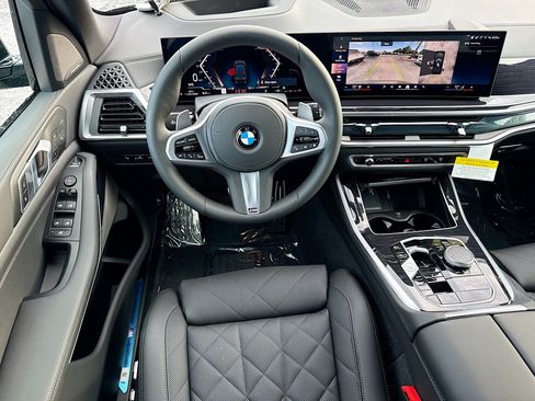 New 2026 BMW X5 xDrive40i w/ M Sport Package AWD/4WD image 17