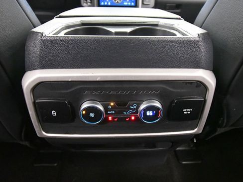 Used 2022 Ford Expedition Max Limited w/ Equipment Group 303A AWD/4WD image 17