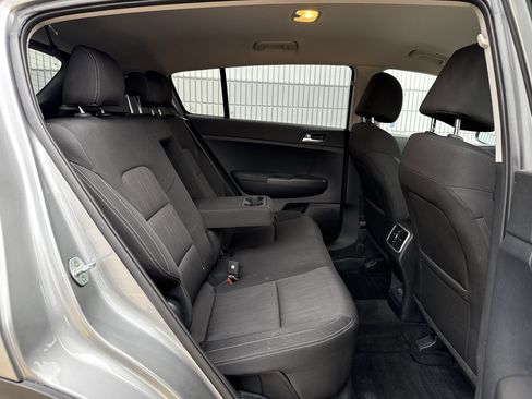 Used 2021 Kia Sportage LX image 6