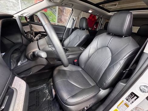 Used 2025 Toyota Grand Highlander AWD image 20