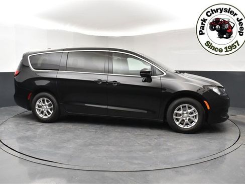 New 2026 Chrysler Voyager LX image 1