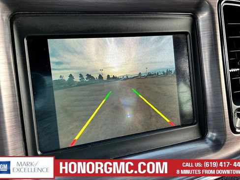 Used 2018 Dodge Challenger SXT w/ Blacktop Package image 14