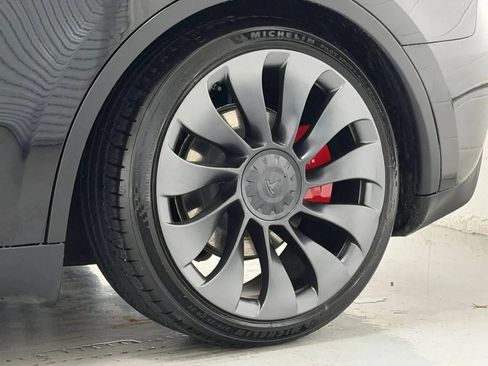 Used 2023 Tesla Model Y Performance AWD/4WD image 46