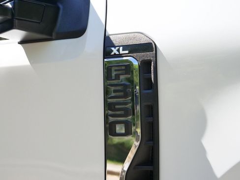 Used 2023 Ford F350 XL w/ XL Chrome Package AWD/4WD image 8