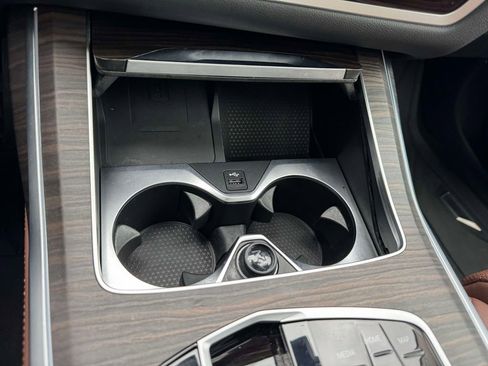 Certified 2023 BMW X7 xDrive40i w/ Premium Package image 11