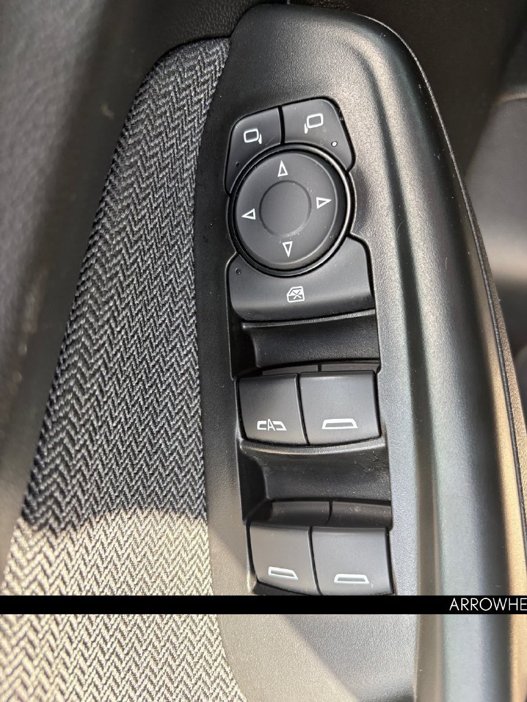 Used 2021 Chevrolet TrailBlazer LT w/ Convenience Package FWD image 15