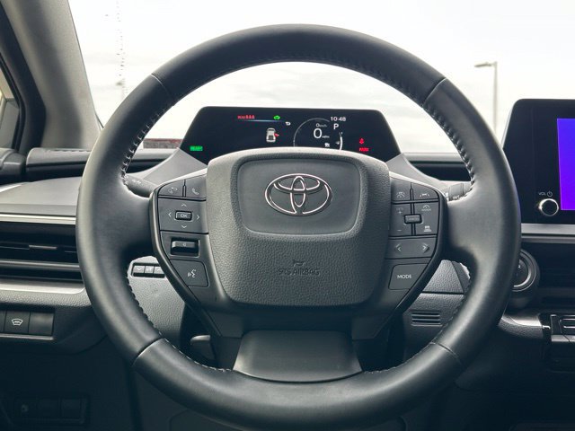 Used 2024 Toyota Prius LE AWD/4WD image 43
