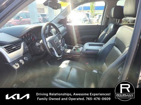 Used 2019 GMC Yukon SLT w/ Open Road Package AWD/4WD image 8