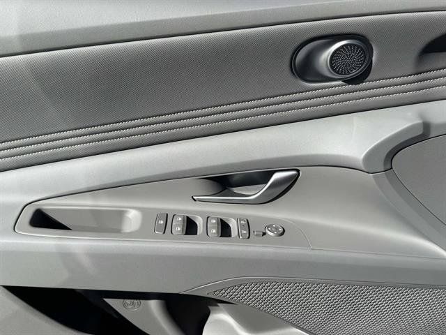 New 2026 Hyundai Elantra Sport FWD image 22