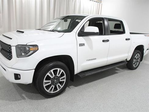 Used 2020 Toyota Tundra SR5 image 3