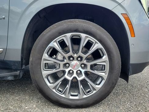 Certified 2025 GMC Yukon XL Denali AWD/4WD image 6