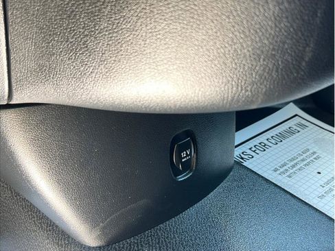 Used 2017 Mercedes-Benz Metris image 15