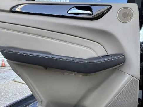 Used 2013 Mercedes-Benz ML 350 ML 350 4MATIC Sport Utility 4D image 21