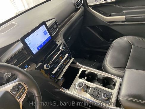 Used 2023 Ford Explorer Limited image 22