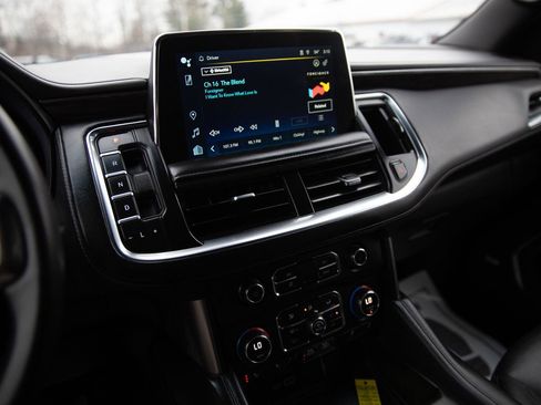 Used 2024 Chevrolet Tahoe LT image 8