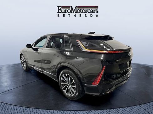 Used 2025 Cadillac Lyriq Sport w/ LPO, Floor Liner Package AWD/4WD image 3