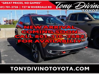 Used 2016 Jeep Cherokee Trailhawk w/ Leather Interior Group