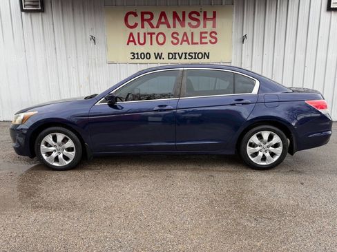 Used 2009 Honda Accord EX image 2