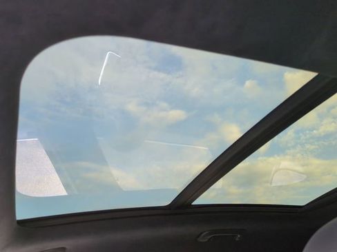 Certified 2025 Genesis GV70 3.5T Sport w/ Sport Advanced Package image 19