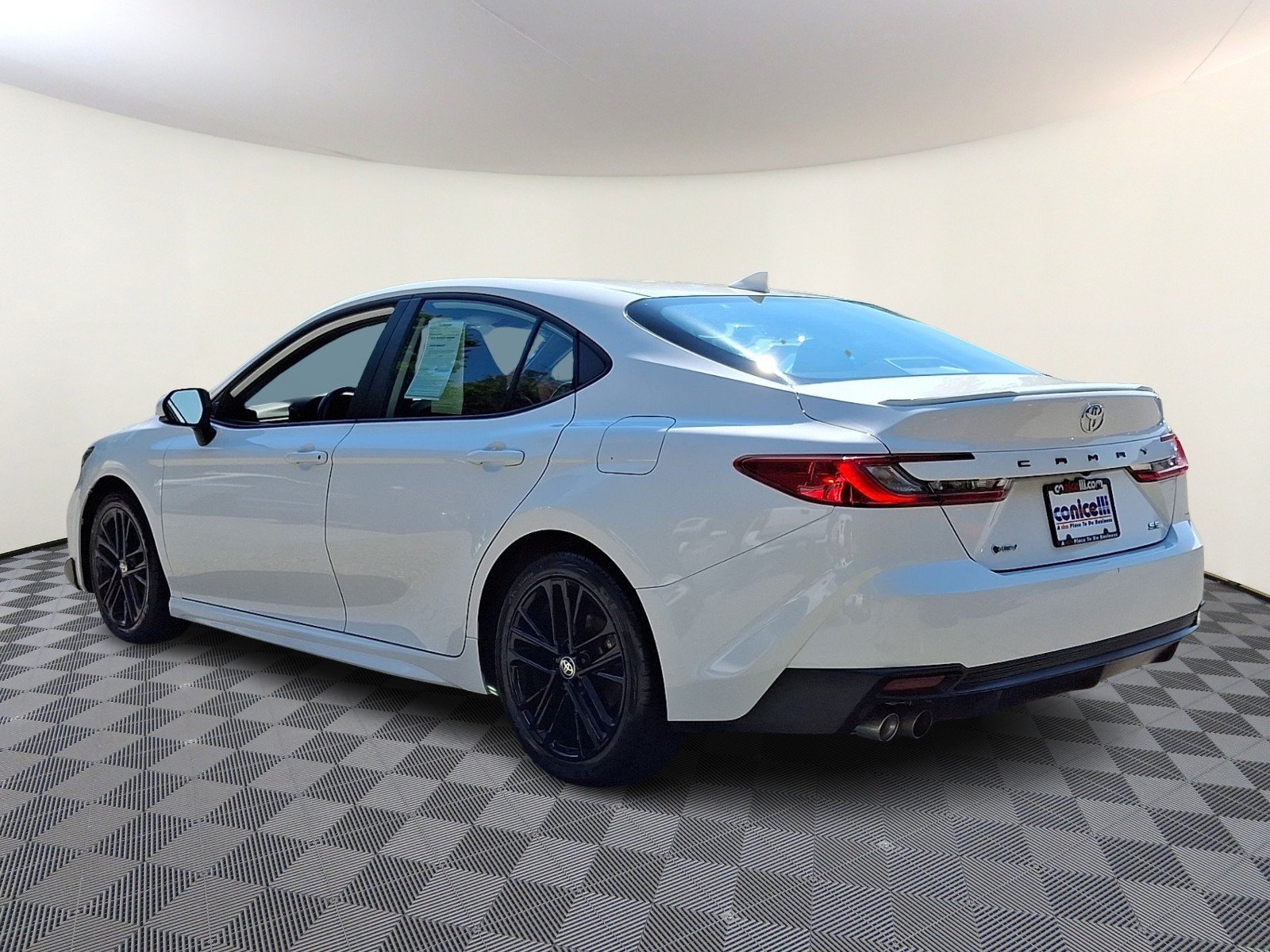 Certified 2025 Toyota Camry SE FWD image 4