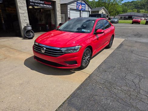 Used 2020 Volkswagen Jetta SE FWD image 3