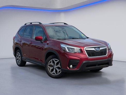 Used 2021 Subaru Forester Premium image 1