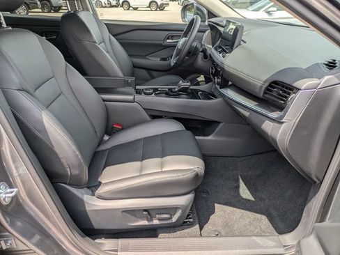 Used 2026 Nissan Rogue SL AWD/4WD image 27