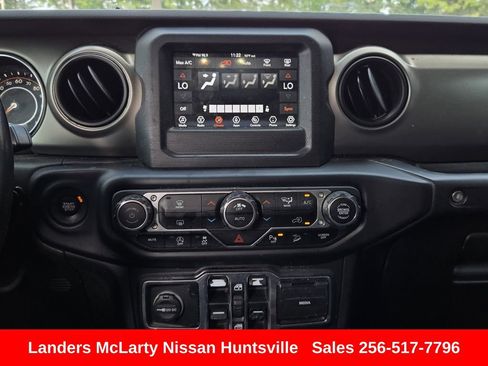Used 2021 Jeep Wrangler Unlimited Sport AWD/4WD image 18