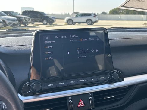 Used 2022 Kia Forte LXS image 12