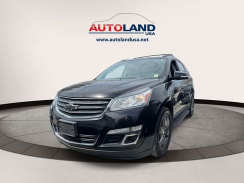 Used 2017 Chevrolet Traverse LT AWD/4WD image 1