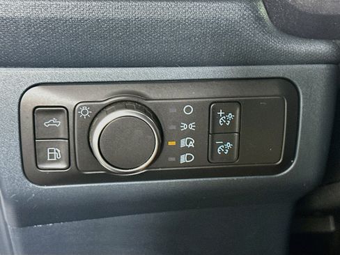 Used 2022 Ford Maverick XL FWD image 17
