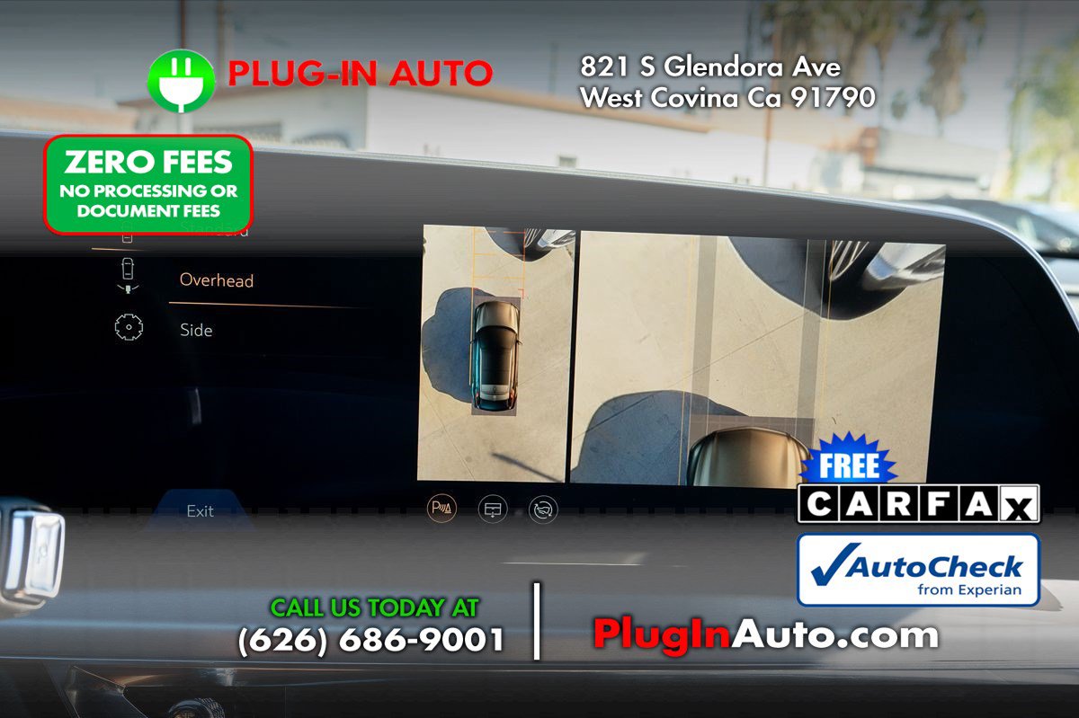 Used 2024 Cadillac Lyriq Luxury w/ LPO, Floor Liner Package RWD image 39