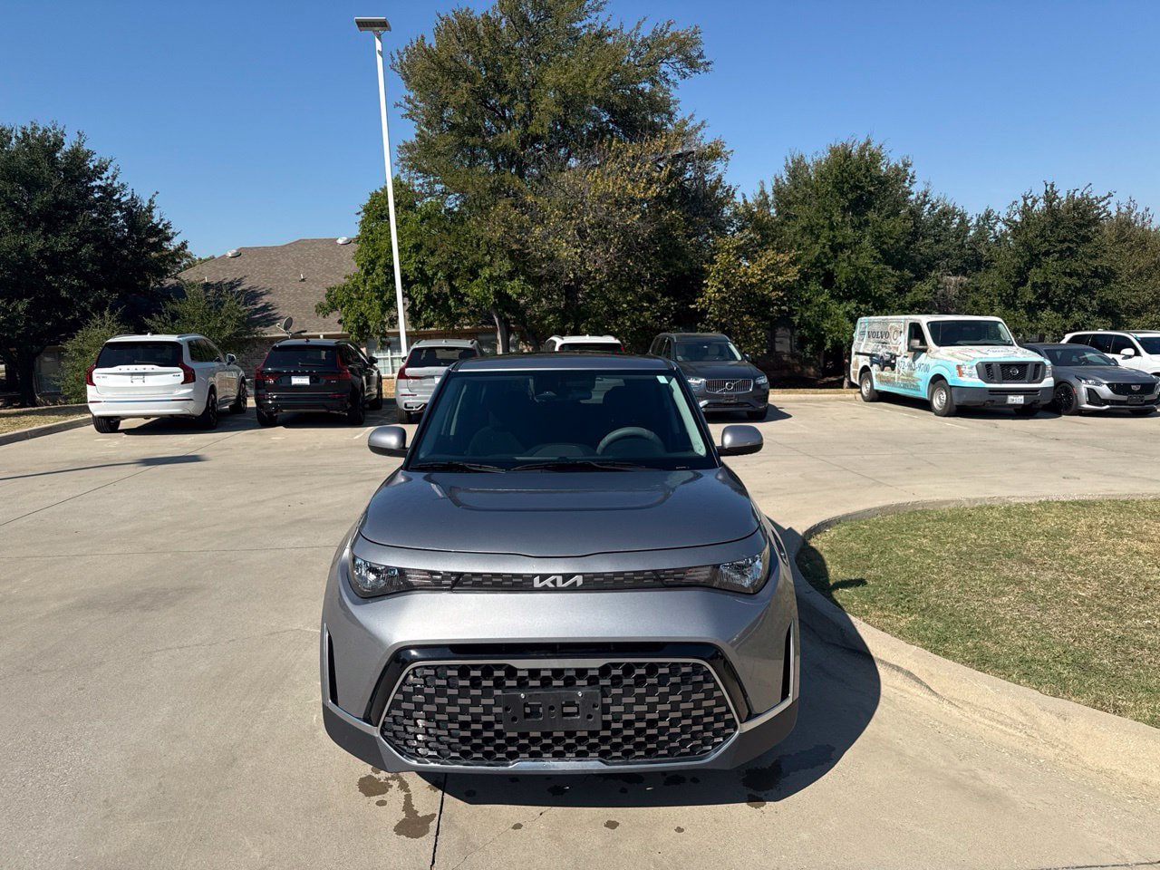 Used 2024 Kia Soul EX FWD image 2