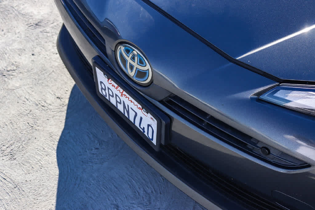 Used 2020 Toyota Prius Limited FWD image 8