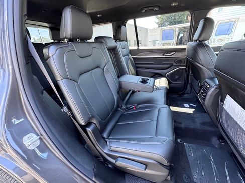 New 2026 Jeep Grand Cherokee L Limited AWD/4WD image 20