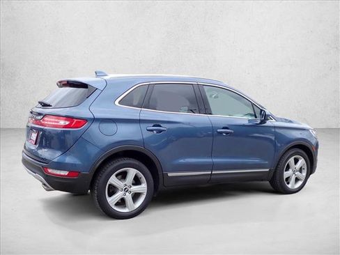 Used 2018 Lincoln MKC Premiere FWD image 4