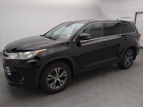 Used 2018 Toyota Highlander Plus w/ Protection Package #3 image 2