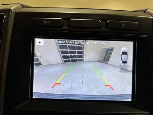 Used 2019 Ford Expedition XLT RWD image 13