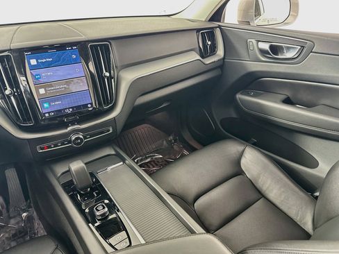 Used 2023 Volvo XC60 B5 Core w/ Protection Package Premier image 23